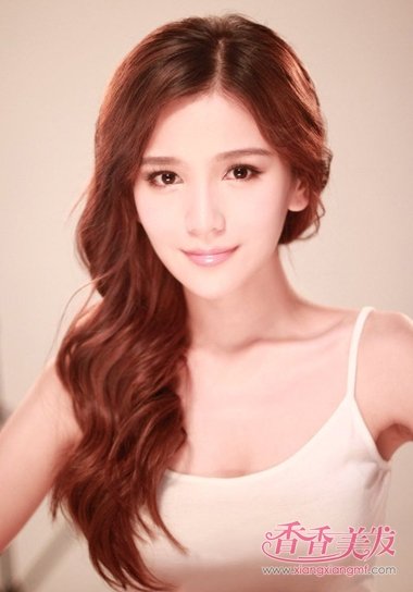 �½���Ů��ϣάƮ�ݳ����� ����Ȼ����ʱ�з��ʹ���