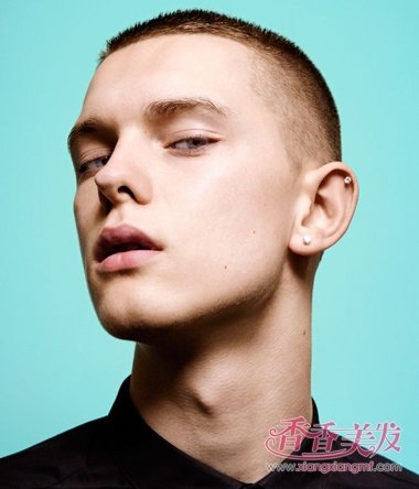 �Ƚϸ��ԵĶ�ͷ�� ���˸���ͷ��