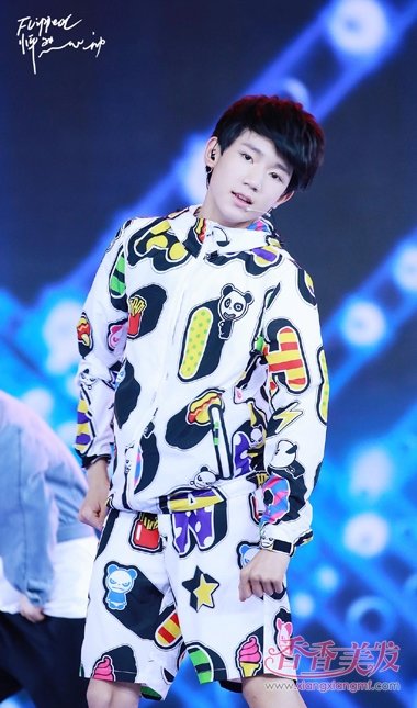 ����ż��TFBOYS���ʱ�з��� ���ʳ����緶�����ͳ���