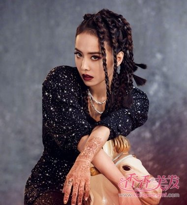 Ů���ķ���֮·��ֹҪױ �����ְ����������ƶ��ӽ�