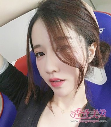 ��ѧŮ����ͷ���ɰ��͵� ����ͷ���̷�����