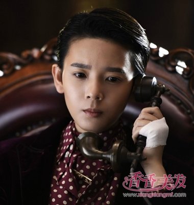 ��Ů������˧С�� �������ķ�ʦ2�̷�˧ը