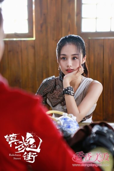 ���ְ���Ϫ���ഺ���Է� ����ս�µ�Ů��ʱ������