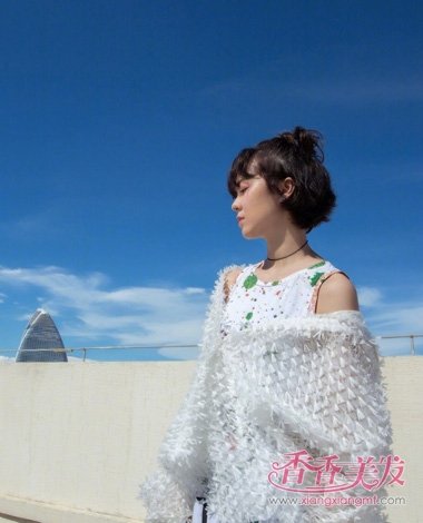 ��̳���и�������Ψ��Ů���� ��ˬ��������ͷд���Ƭ