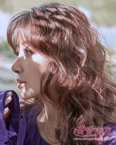 ���Ϻ������Ȼ�������Ů һͷ����Ư����������