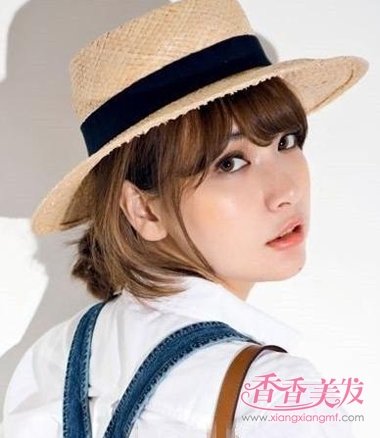 适合学生发型的帽子 什么样的发型适合戴小帽子