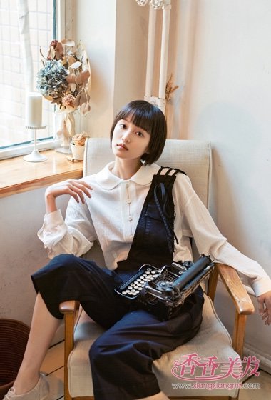 90��С�����ʼ�����ͷ���� Ԫ������Ů���������̷�