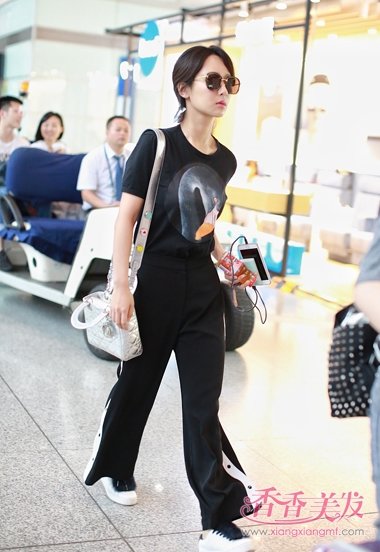 ���ϰ����̷�������֪�� ���������Ů���Ƿ���