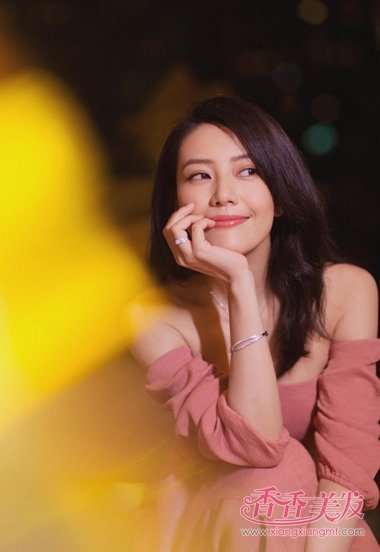 Ů���ԲԲ�����緢�Ե��� ҹ���µ�ʱ�����з���