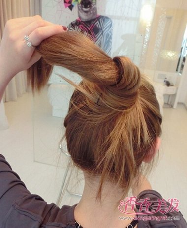 ������ͷ�ķ�����ôʹ�� ���ɵ�����ͷ��ôŪ�����˺ܶ��Ů��ע��