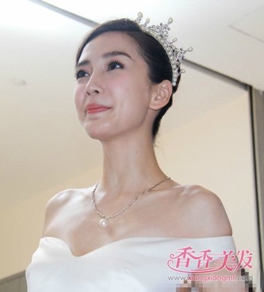 Baby�ʹ���ͷ��ҡ���乫�� ����ʱ�з�ķ��ʹ���