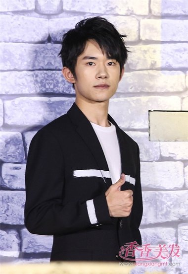 TFBOYS����ǧ��΢�̷����� ��װ�������ʱ�з糱����