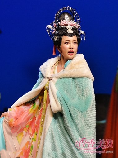 �ۻ�����ױ������������Ӣ�� ���䷢���������������