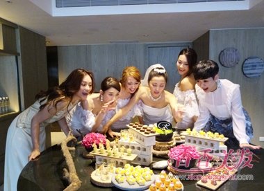 �߶仨С�Ŵ����Ƕ���ף �����������㻹�ǵ���Щgirl��