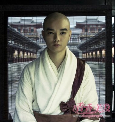 ���˵Ĺ�װ���Է��ξ��� ��è��һ��С���ⷢ�Ͷ�����