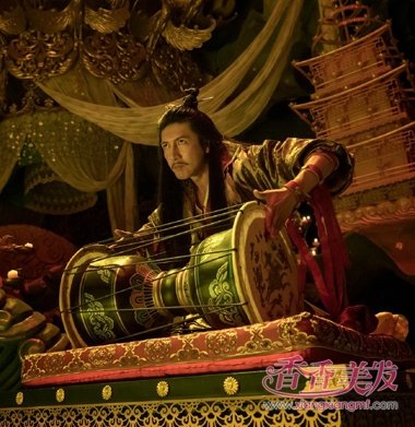 ���˵Ĺ�װ���Է��ξ��� ��è��һ��С���ⷢ�Ͷ�����