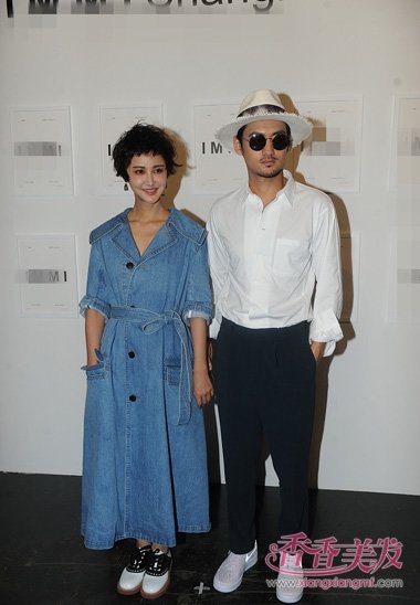 ����Ȧ���޵�¡�����ߵǳ� Ů����������ҷ����޿���