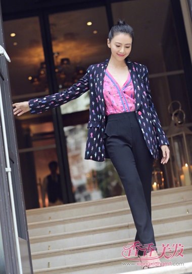 �׶�ʱװ�ܸ�ԲԲ�����ɱ����� ʱ��˧�������＾�ջ���Ϣ