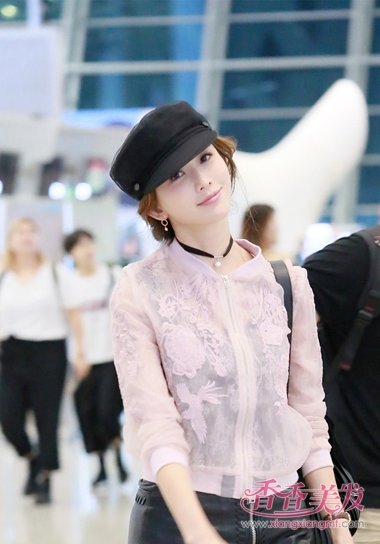 ��ģ��־��Ʈ�ݱ෢����ɫñ ����ʱ�в�ʧ�������ķ���