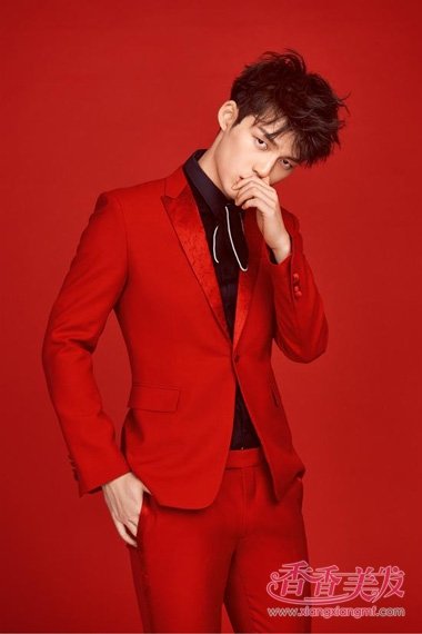 һ�����Ķ������ҷ�д���ع� ��ɫ�����µ��¶̷����