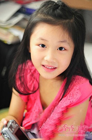 ����ͷ�г���СŮ�� СŮ����ͷ��ͼƬ