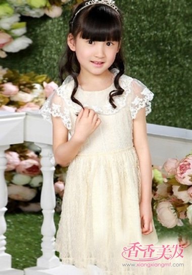 ����ͷ�г���СŮ�� СŮ����ͷ��ͼƬ