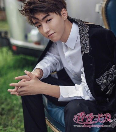 �����������ѧ��ΰ���� 18��������귢��ʱ�����ȿ�