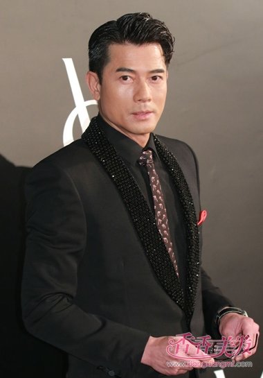 ����������������ƫ��ͷ��ϯ ��Ȼ�ܳ�����������ɶ̷�