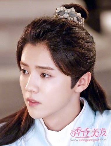 ��ҳ���ֻ��һ�װ��£� ¹������ǹ�װ�����ͼ�����