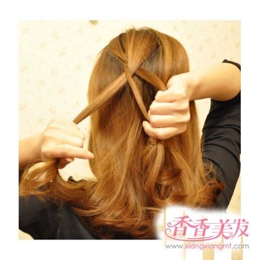 СŮ��Ư��ͷ���ı෨ СŮ��ͷ����βźÿ�