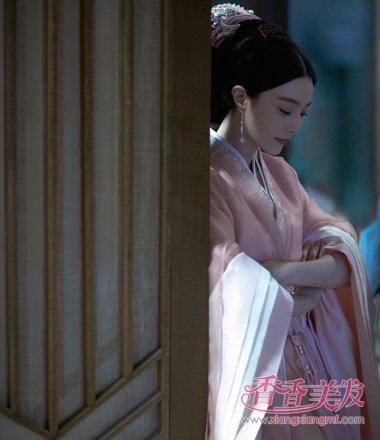 �����������̳�ֱ����־���� ���Ů���Ĺ�װ�������