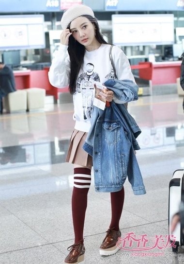 ������С贳�������ɫñ���� ���Ϊ��Ů�ɵ�ʱ�з���