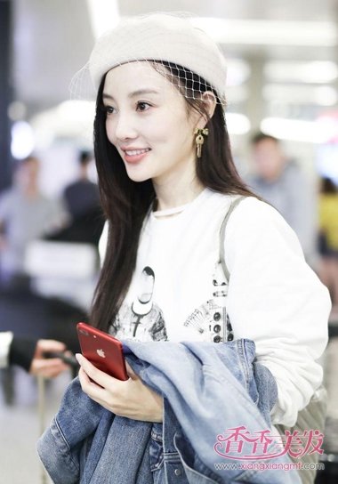 ������С贳�������ɫñ���� ���Ϊ��Ů�ɵ�ʱ�з���