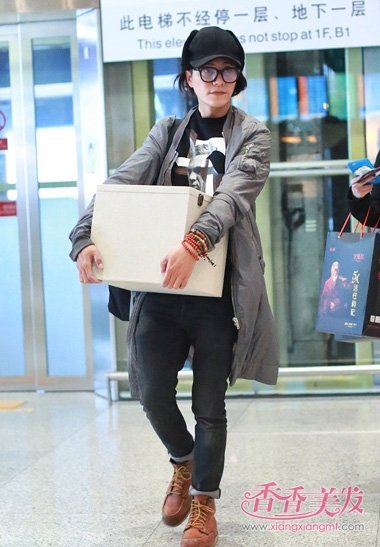 �����׷�ñ��������������� �Ļ��ӵ���˧�ȷ���չ��