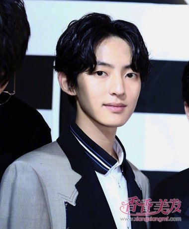 ����֮��С��װ�߳�Elle���� ���淢�Ͳ�Ⱦ��Ҳʱ��