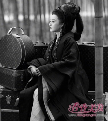 ��������Ӯ�����ļ�д�� ���Ϲ�װ������ǧ��������Ů