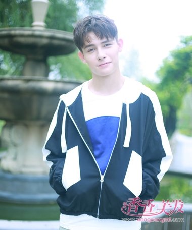 ����ʽ��̸�����ȫ�ǳ����� Ӣ�׷������������Կ���ʱ��