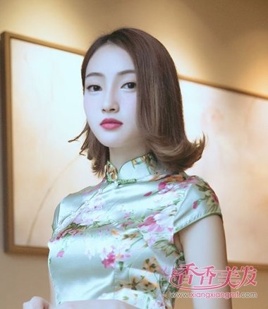 ���ص�Ů�˵�ͷ�� ���ص��Ů�˶̷�Ҳʮ�ַ���Ҫ���