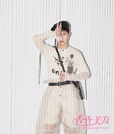 ���Ȼ��д���߸��ŷ� С˧����ô���Լ������