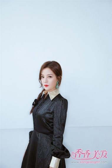 Ůǿ����ޱ�Ļ���������� ���г����С�������ᷢ