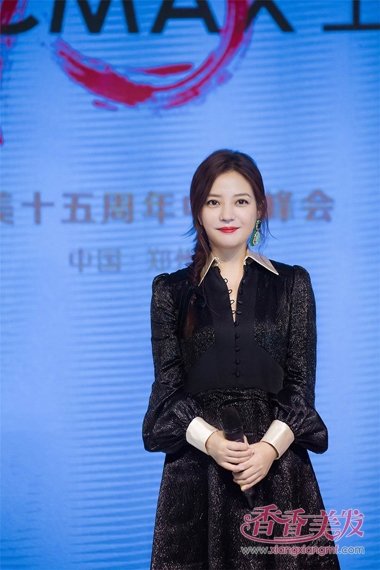 Ůǿ����ޱ�Ļ���������� ���г����С�������ᷢ