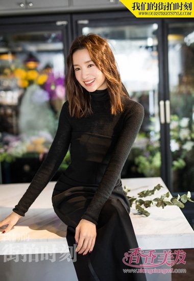 ����ʱ�̶������෢��˸���� �׳����Ȼ�������д���Ƭ