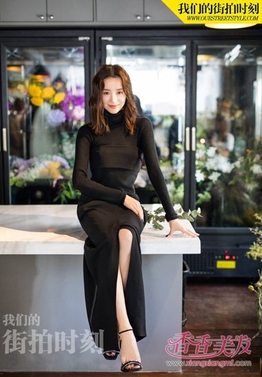 ����ʱ�̶������෢��˸���� �׳����Ȼ�������д���Ƭ