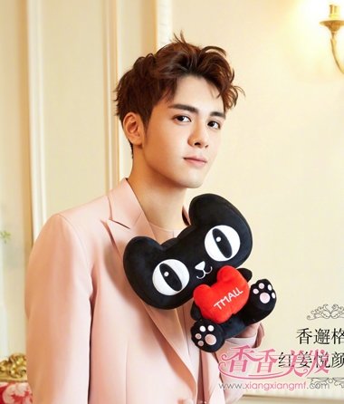 ��˴��ůϵд�������� �̷��ẫʽ��˧��