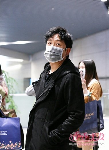 ��ҹ׷�����������¾������� �������̷���Ȼ˧������