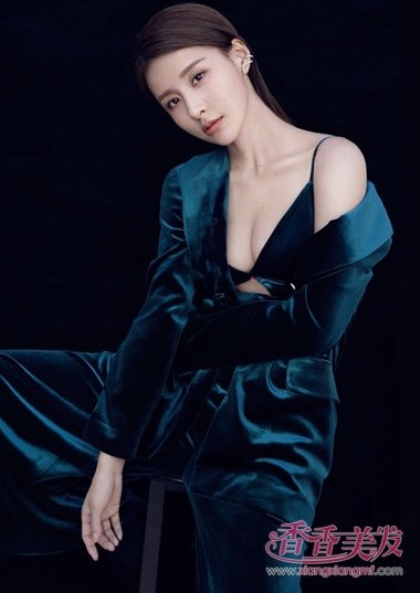 ����ɳ��ͷ�ع����Ů����� ������ʱ�����˷�����ܹ�