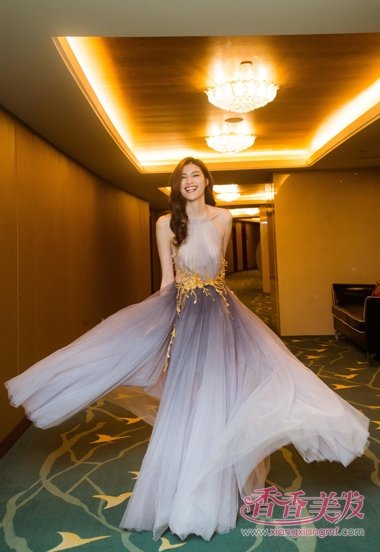 ���ɹó������ɴȹ���� ʾ�й���ģ���޶��˷����㳡