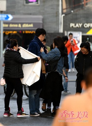 ���ĺ��¿����Ϻ���ͷ����Ϸ ������̾�����˧��ʮ��