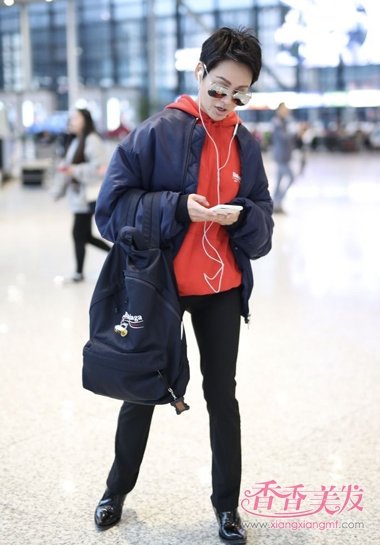 ��ֱŮ�������̷����С�� ˧��ʱ�з����Ϊ��չʾ