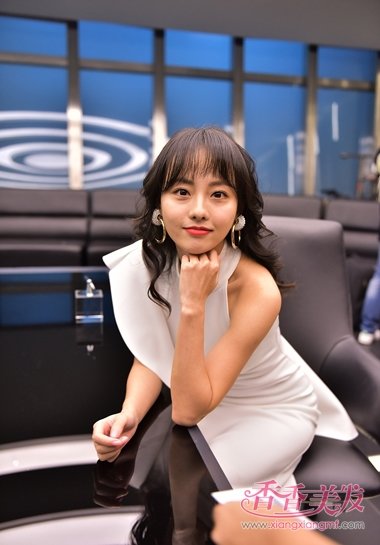 ��ů�����ż��߿����������� ϷƬ���е�Ů�Ƿ��ʹ���